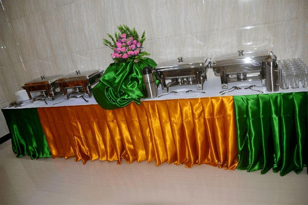 Peace Inn Chennai Eksteriør billede